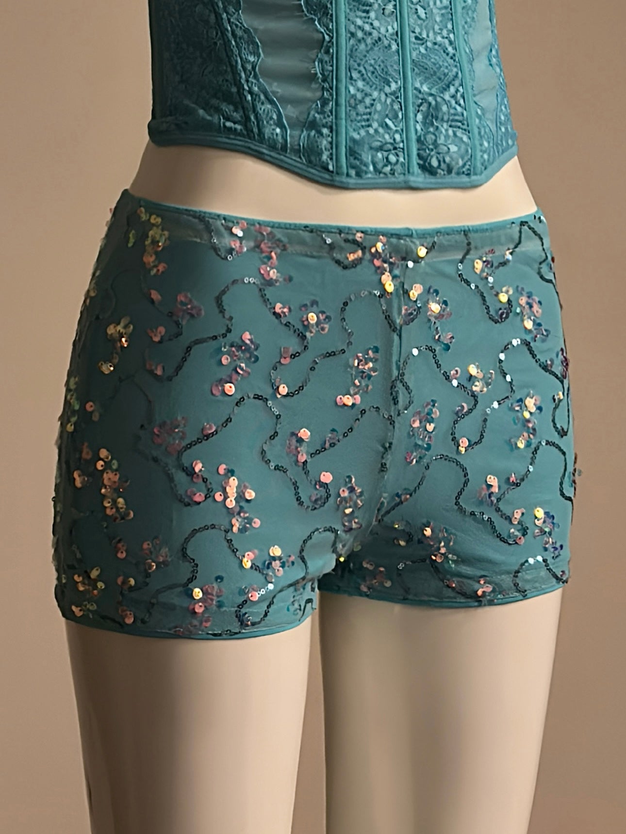 MINI SHORT GLOW