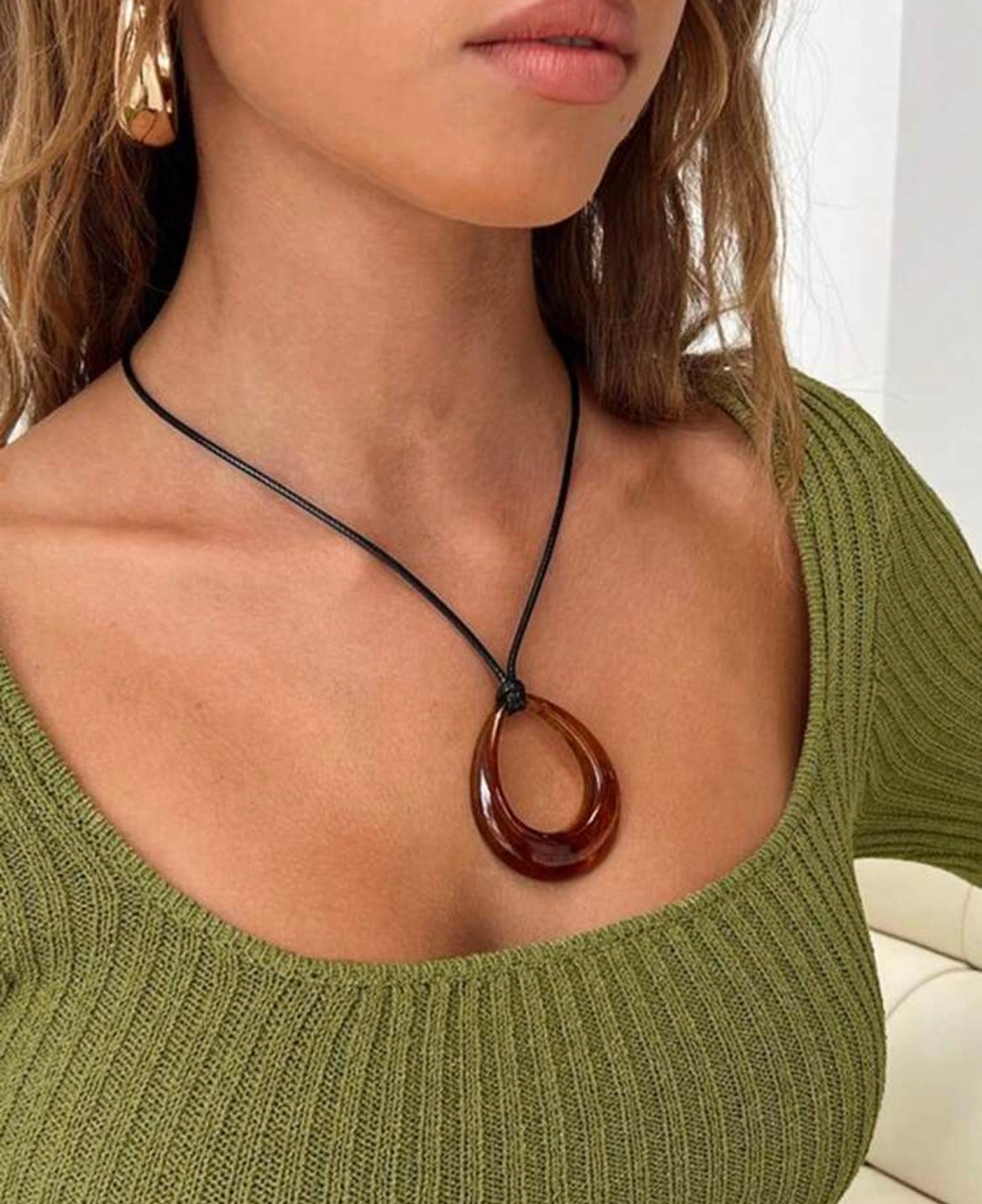 COLLAR BELLA