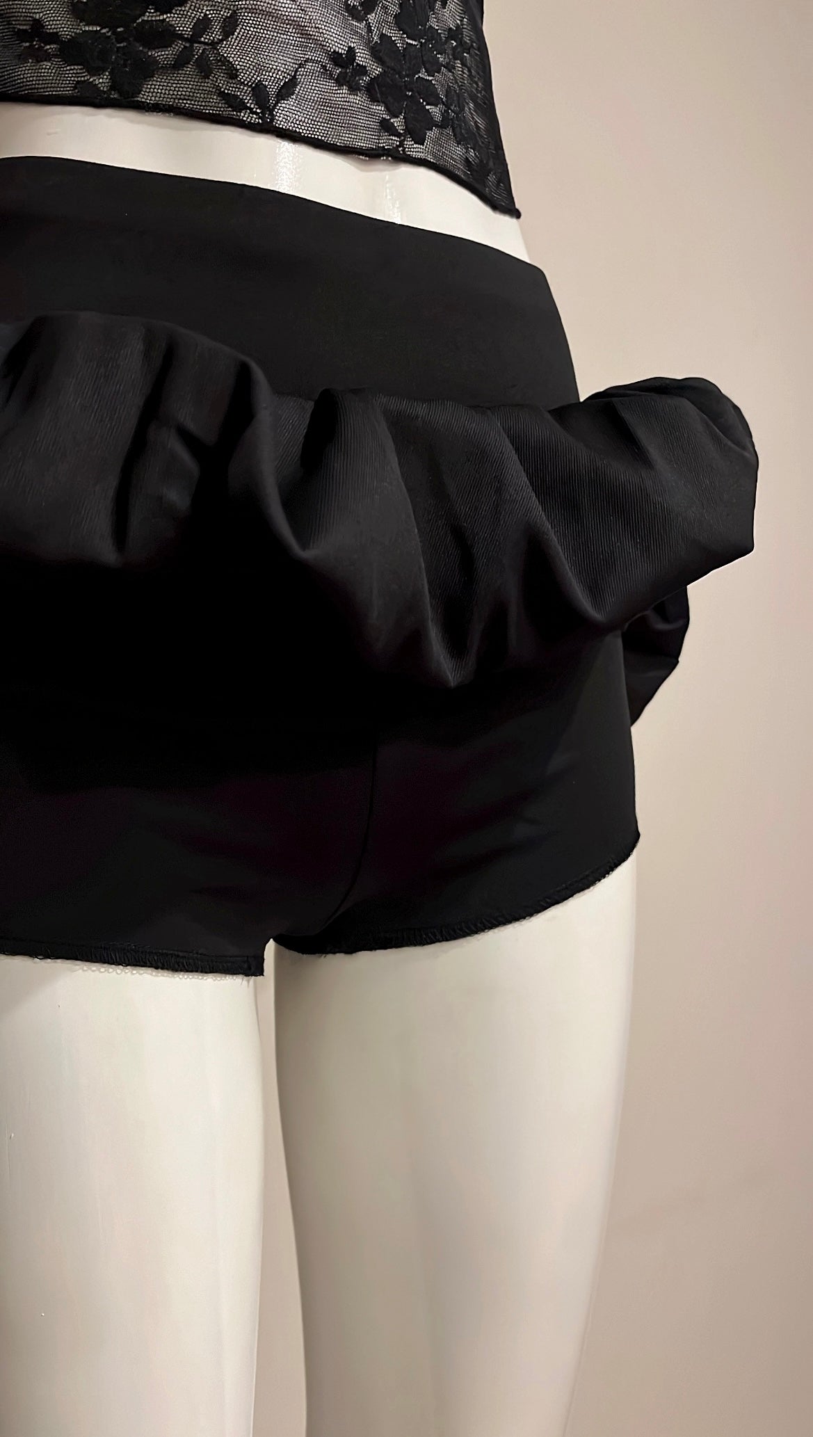 MINI SKIRT BALLON
