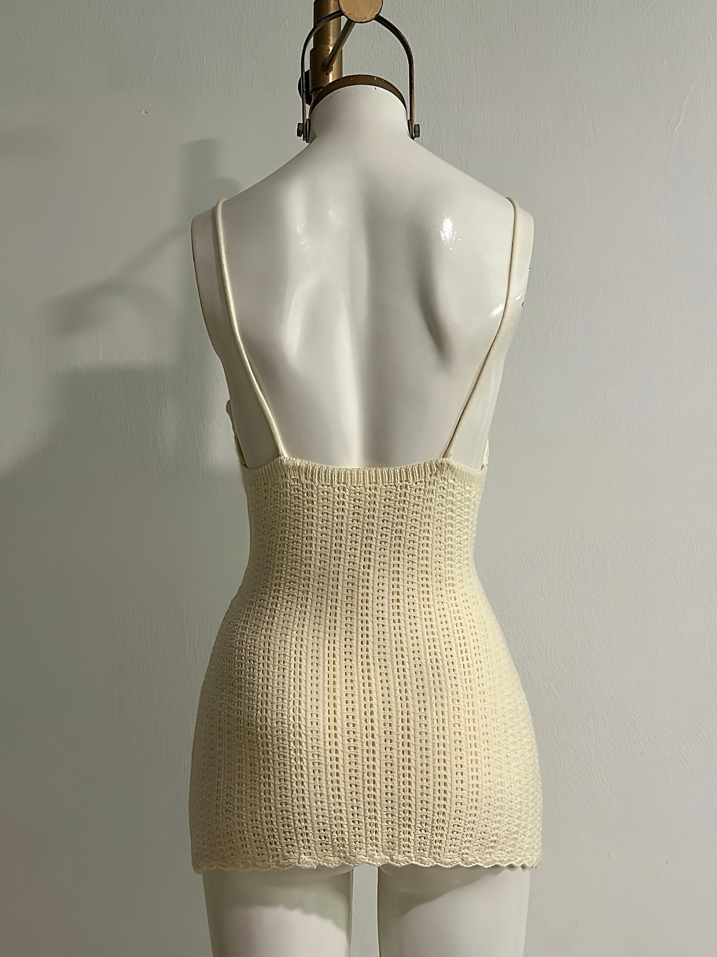 MINI VESTIDO TEJIDO CORAL