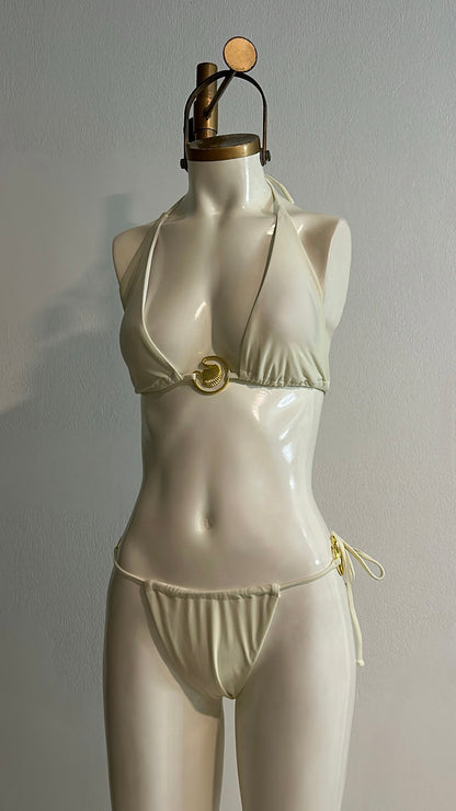 BIKINI AURA